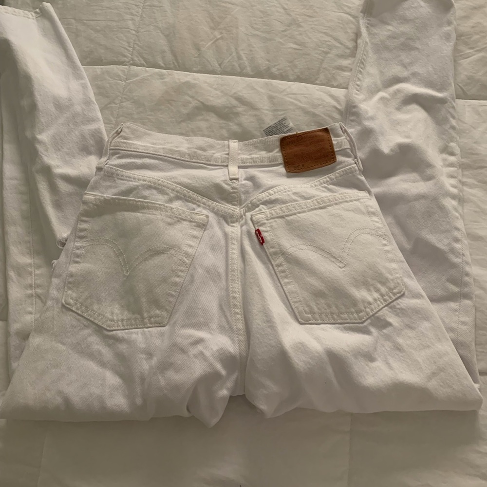 LEVI WHITE JEANS